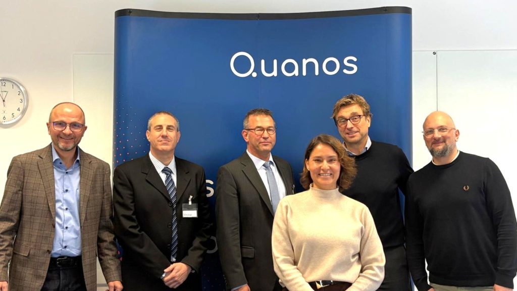 אמרל ו-QUANOS